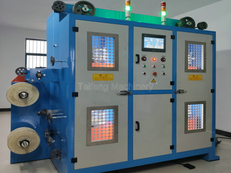 Vertical double head double layer wrapping machine